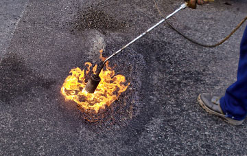 Barnet Gate flat roofing repairs